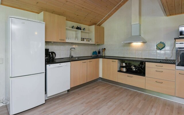 Sprawling Holiday Home With Sauna at Norre Nebel