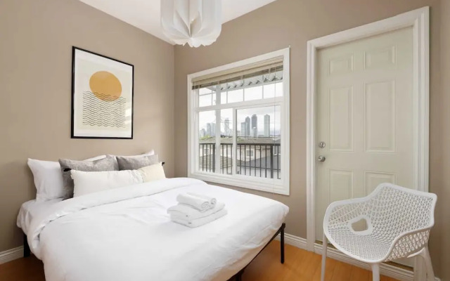 4665 Canadaway - Unit 4