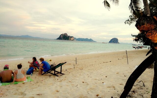 Koh Ngai KaiMuk Thong Resort