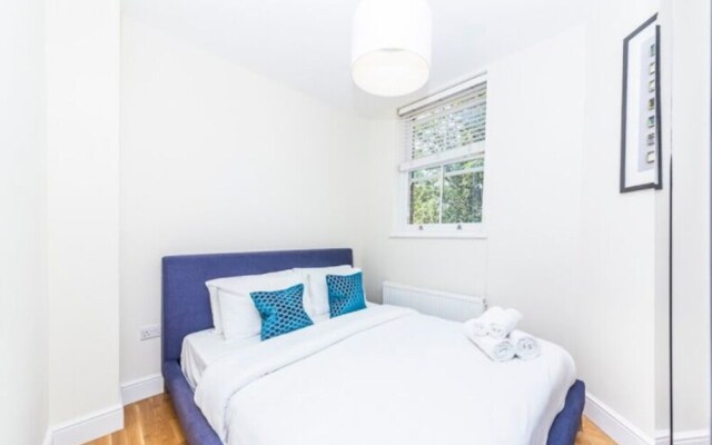 Luxurious 3 Double Bedroom Apartment Hammersmith