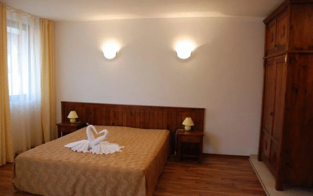 Elegant Lodge Hotel