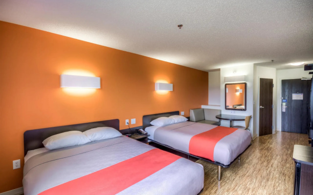 Motel 6 Headingley, MB - Winnipeg West