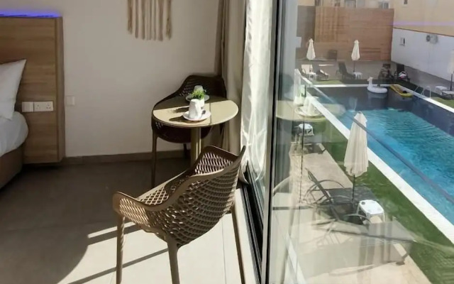 Sun Plaza Suites - Adults Only