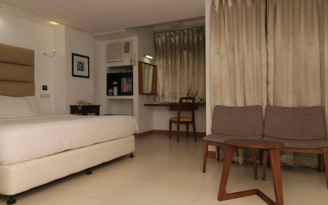 Wellcôme Hotel