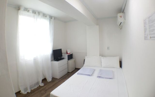 Shinchon Hongdae Guesthouse