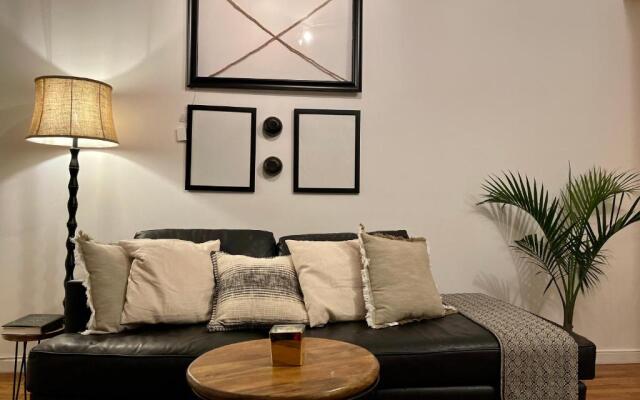 Cozy Entire Apartment in Upper East