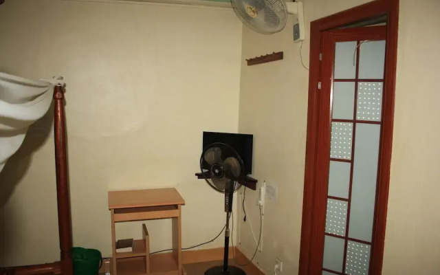 Leosim Hotel Nebbi