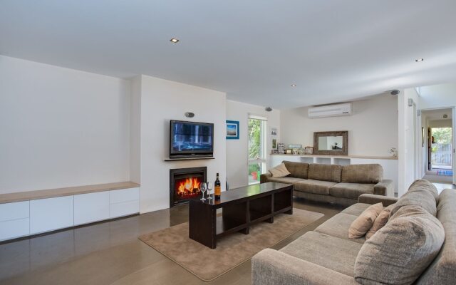 Portsea Place