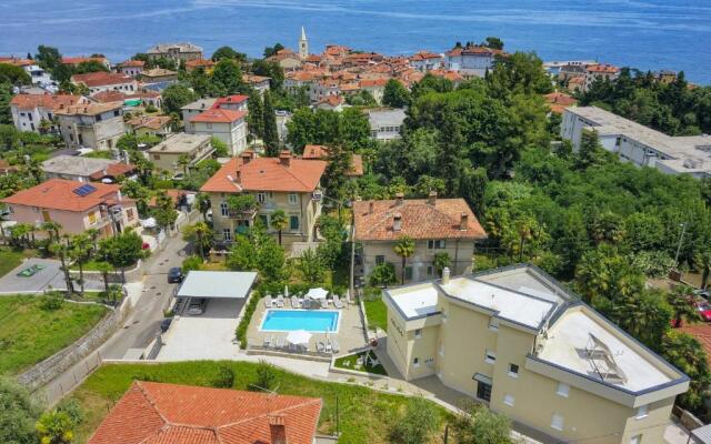 Apt3 - Villa Perla with swimming pool, Lovran - Opatija