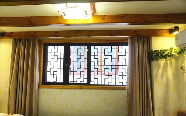 Zhouzhuang Yunshu Boutique Inn