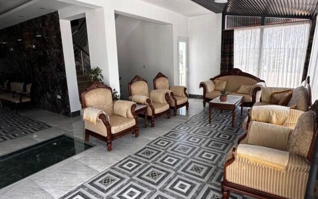 Badlis Hotel