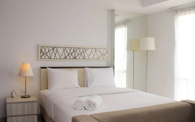 Comfy And Spacious Studio Azalea Suites Apartment