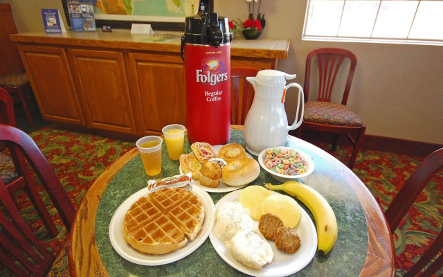 Magnuson Hotel Red Baron