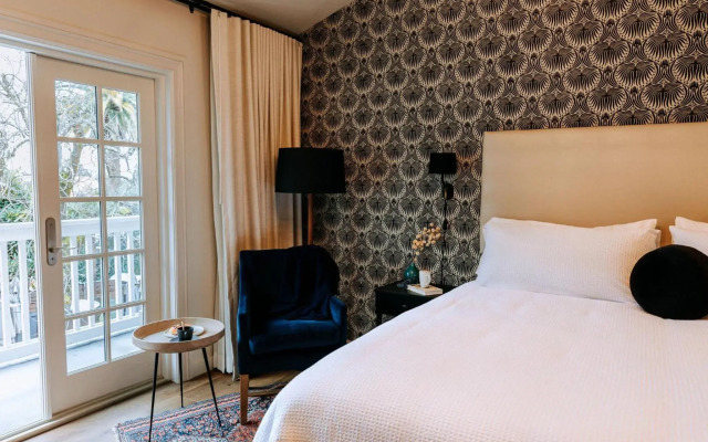 El Dorado Hotel