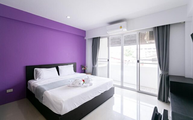 Ruan Plaisoi Apartment