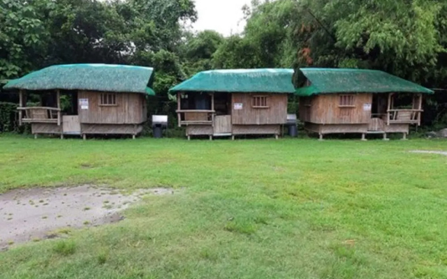 Monty's Riverside View Resort by Cocotel