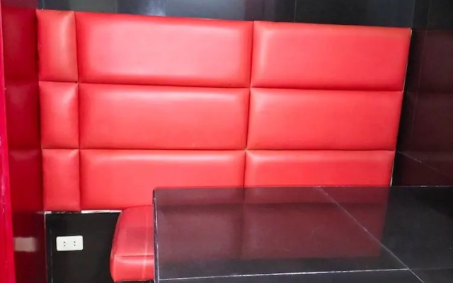 Rapid Rise Hotel