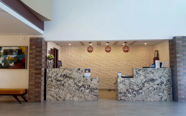 Best Western Plus Monterrey Colon