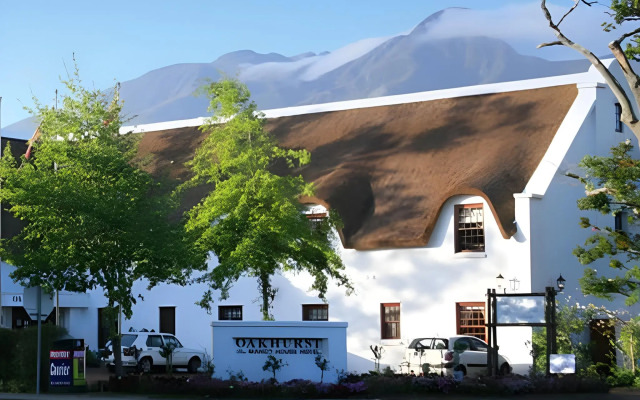 Oakhurst Hotel