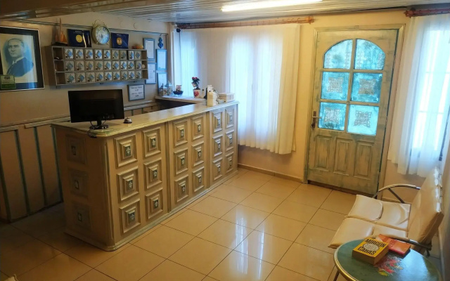 Yalcin Hotel