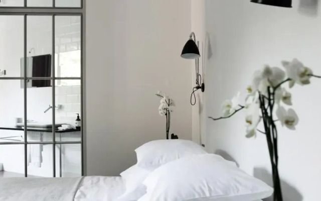 Between Us Bed and Breakfast