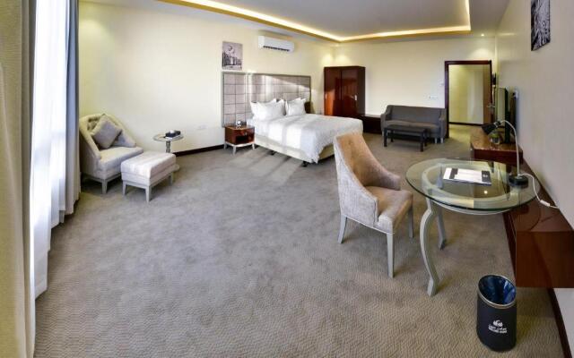 Golden Dune Hotel