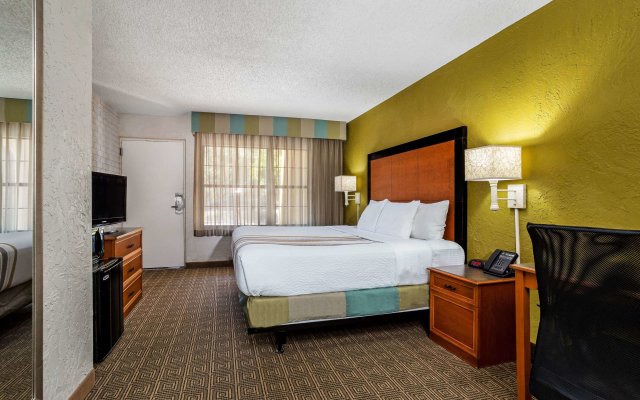 La Quinta Inn Tampa Airport Stadium Westshore