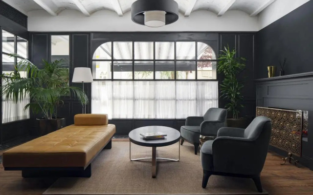 La França Travellers - Adults Only