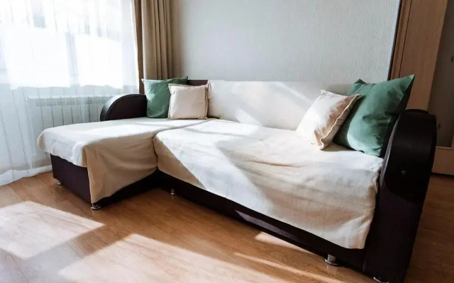 Апартаменты на проспекте Октября 64/1