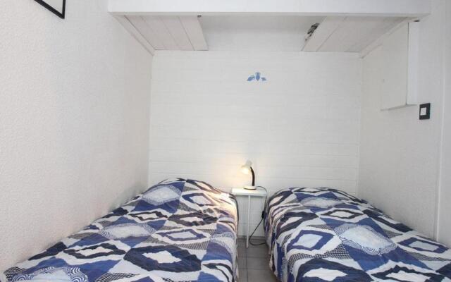 Appartement Balaruc-les-Bains, 1 pièce, 2 personnes - FR-1-553-58