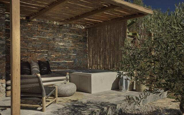 Aphrodite Suite by Peliva Nature Suites