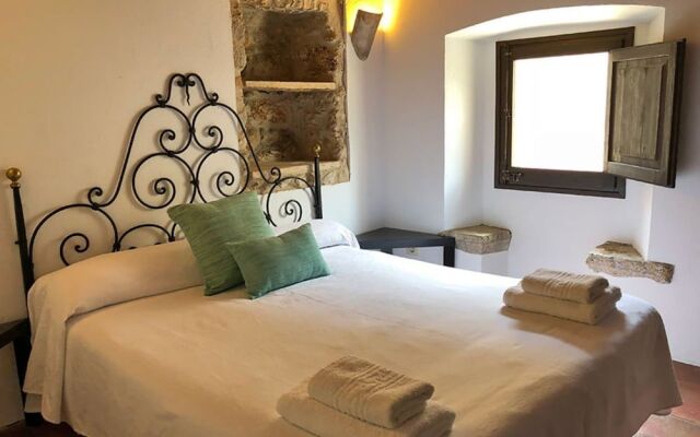 Ariqus Rural Cottages