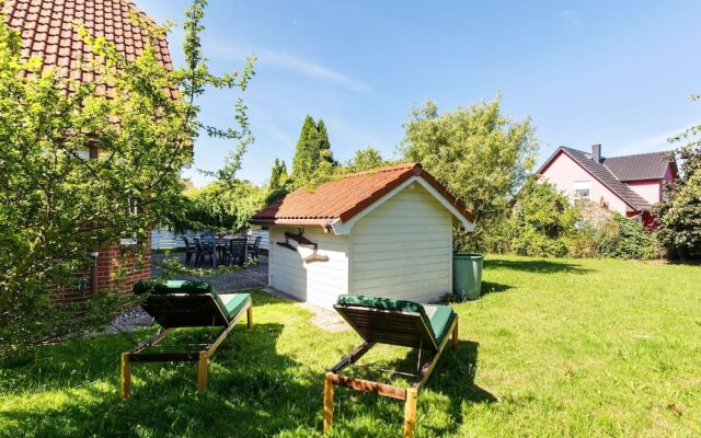 Cozy Holiday Home in Kuhlungsborn near Baltic Sea Coast