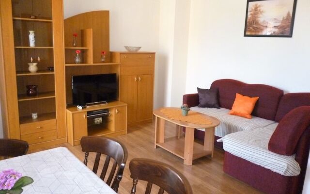 Apartment Rada - Center of Posedarje & near Beach