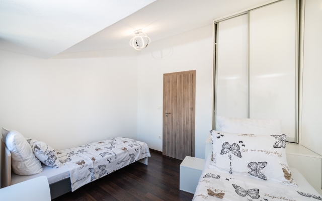 Holiday house Tome - comfortable & modern: Nin, Zadar riviera
