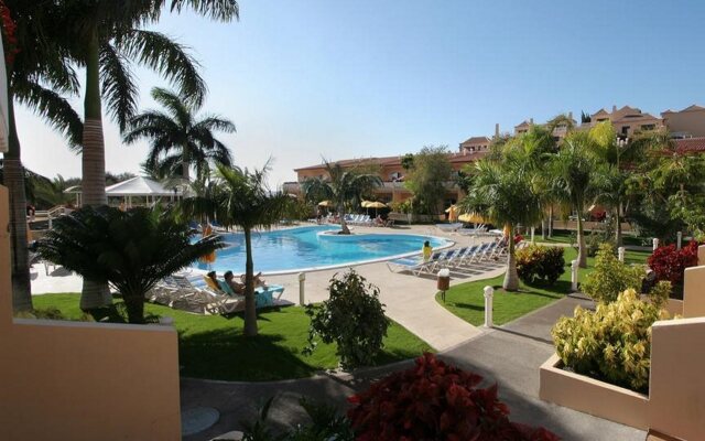 Apartamentos Jardin del Conde