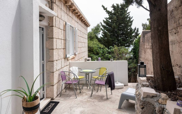 Art Apartment Nearby the sea