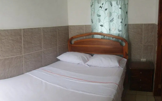 Hostal Palmeras Playa Milina