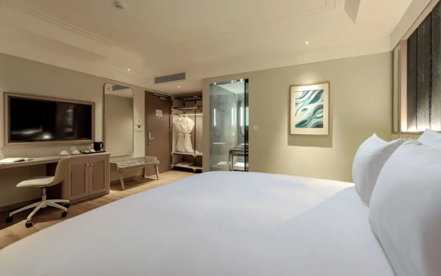 La Siesta Premium Lakeside