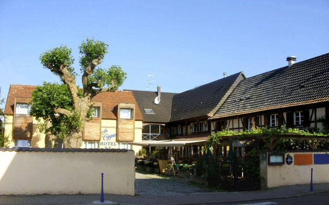 Au Cygne
