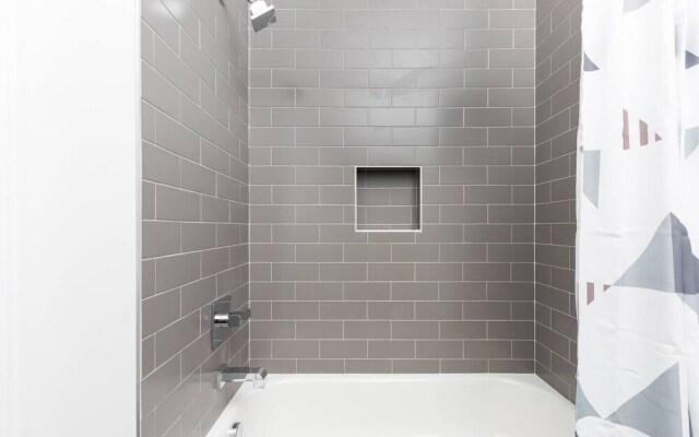 Domio Sylvan Park Massive 4BR BBQ Grill