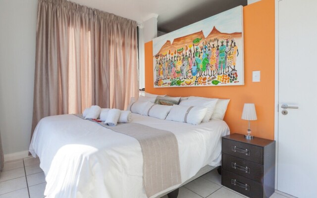 Four Seasons Apartments by CTHA