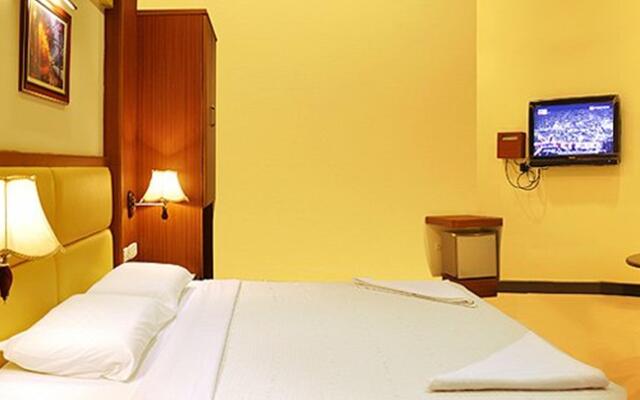 Hotel Arasan Sapthagiri