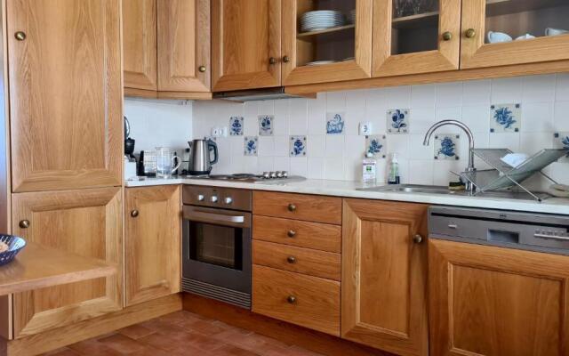 Albufeira Beach Cliffs House