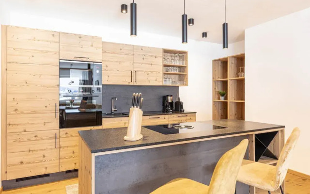 Spacious Apartment With Balcony