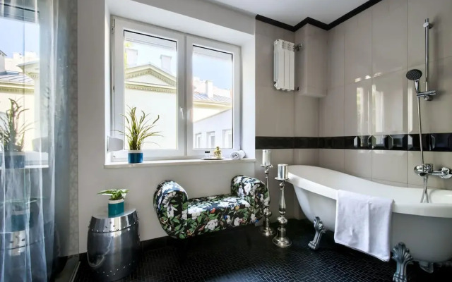 Ujazdowski Park Sunny Apartment