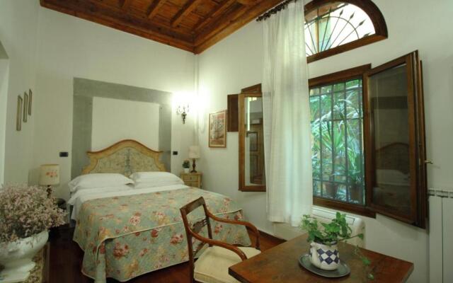 Casa Del Vescovo