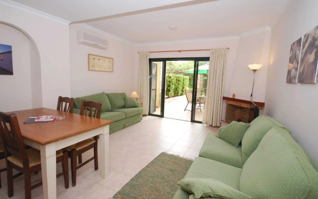 Luxurious Holiday Home in Quarteira Algarve