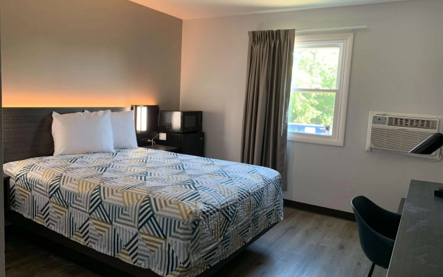 Motel 6 Rockford, IL