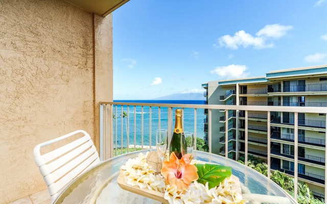 Royal Kahana 702 Studio Bedroom Condo by RedAwning